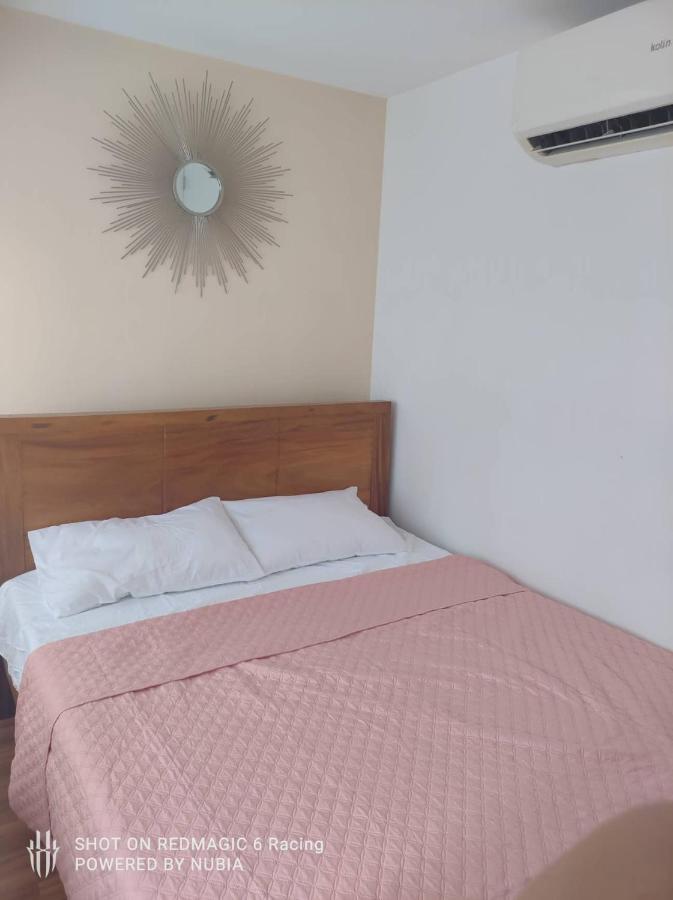 تاغويغ Fort Victoria Condominium Tower C المظهر الخارجي الصورة